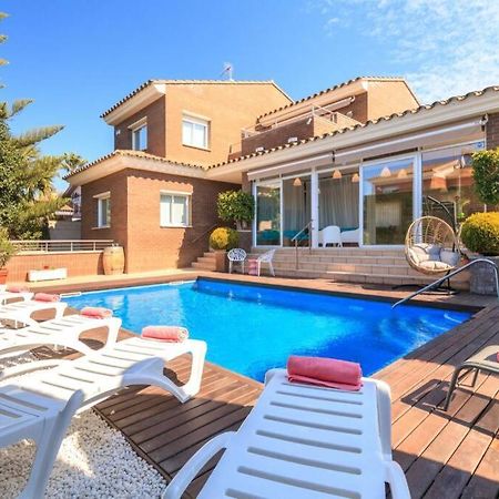 Villa Wine Experience Cambrils - Wine, Art & Games Ngoại thất bức ảnh