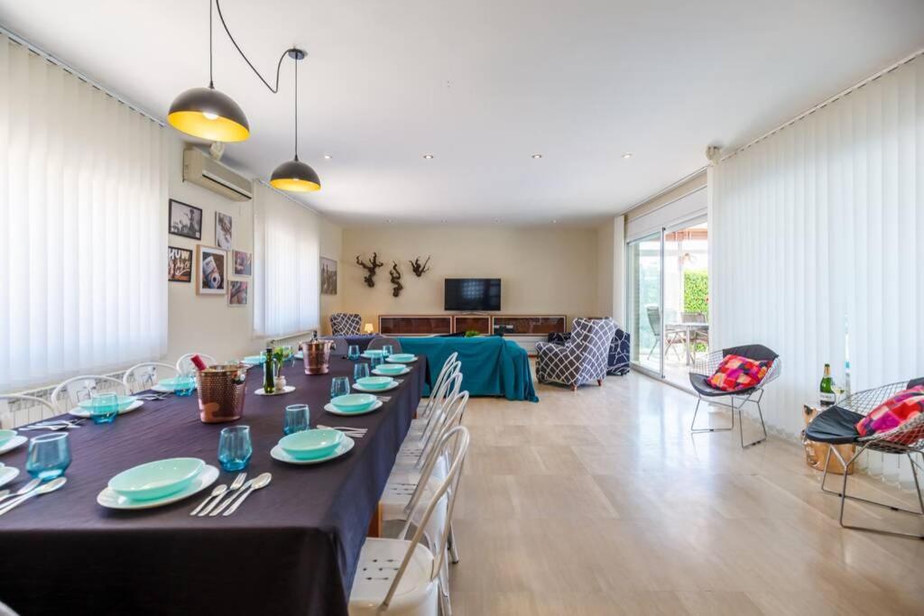 Villa Wine Experience Cambrils - Wine, Art & Games Ngoại thất bức ảnh
