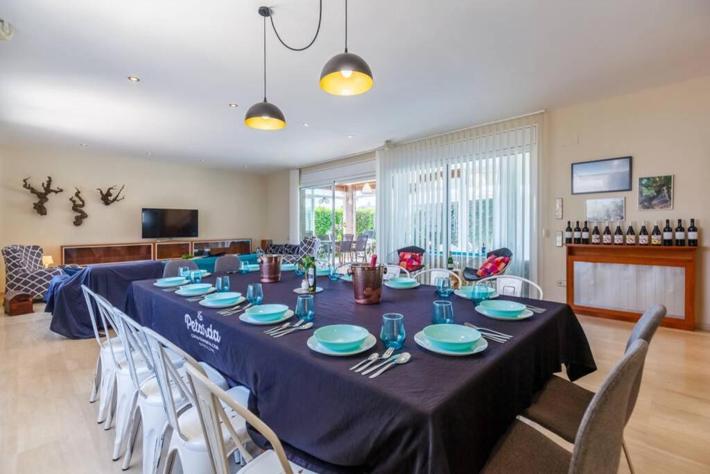 Villa Wine Experience Cambrils - Wine, Art & Games Ngoại thất bức ảnh
